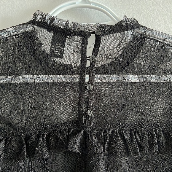 Forever 21 Black Lace Detail Long Sleeve Top - Picture 6 of 6